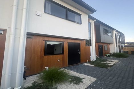 Photo of property in 5/72 Tiraumea Drive, Pakuranga, Auckland, 2010