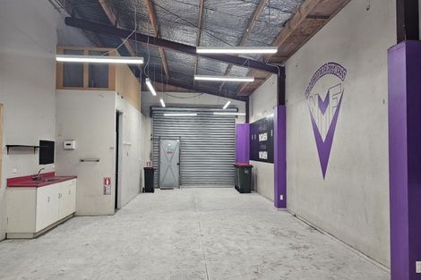 Photo of property in 903 Heretaunga Street East, Parkvale, Hastings, 4122