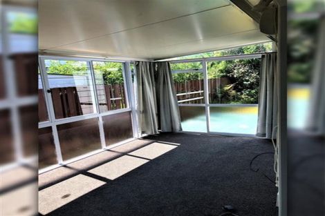 Photo of property in 2/52 Waitaki Street, Henderson, Auckland, 0612