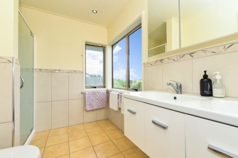 Photo of property in 28 Silva Crescent, Riverlea, Hamilton, 3216