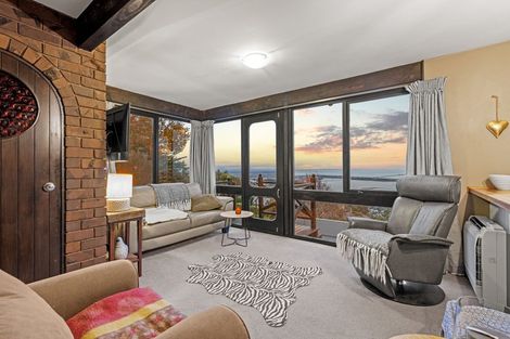 Photo of property in 8 Muritai Terrace, Mount Pleasant, Christchurch, 8081