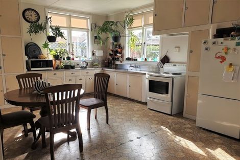 Photo of property in 43 Gordon Street, Dannevirke, 4930