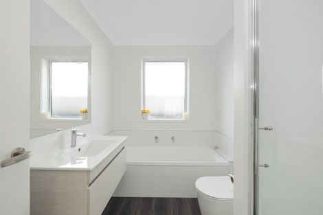 Photo of property in 28 Farrier Street, Papamoa, 3118