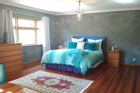 Photo of property in 30 Melksham Drive, Churton Park, Wellington, 6037