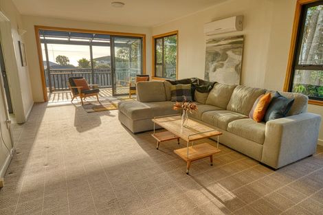 Photo of property in 3 Fernhill Place, Karoro, Greymouth, 7805