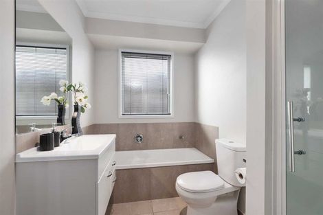 Photo of property in 2 Glyll Close, Flagstaff, Hamilton, 3210