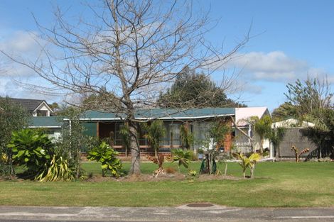 Photo of property in 22 Sarah Avenue, Whitianga, 3510