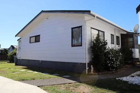 Photo of property in 7 Litchfield Place, Clarks Beach, 2122