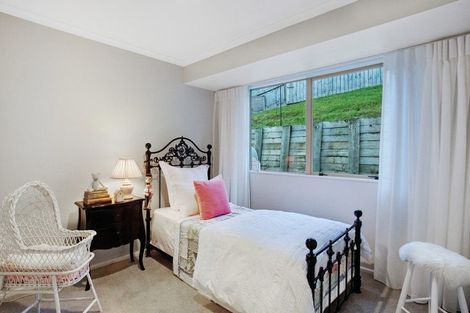 Photo of property in 113 Tauranga Place, Orewa, 0931