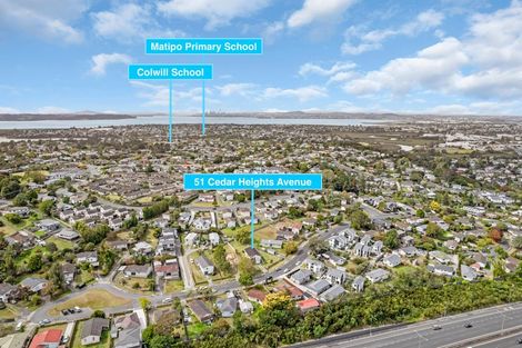 Photo of property in 51 Cedar Heights Avenue, Massey, Auckland, 0614