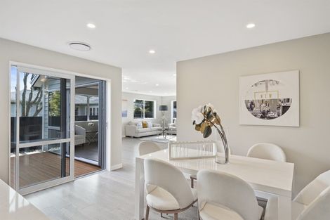 Photo of property in 538a Glenfield Road, Glenfield, Auckland, 0629