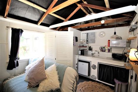 Photo of property in 23 Ormond Street, Woodville, 4920