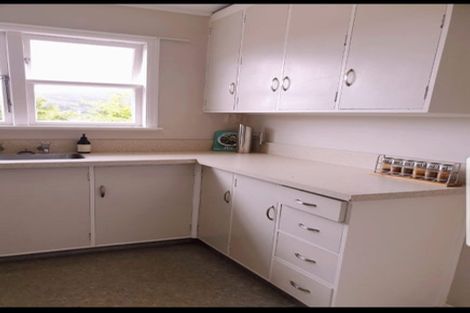 Photo of property in 30b Isabel Grove, Wainuiomata, Lower Hutt, 5014