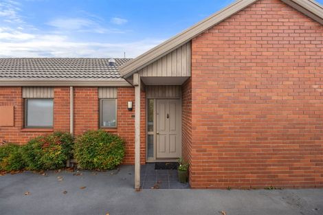 Photo of property in 1/114 Saint James Avenue, Papanui, Christchurch, 8053