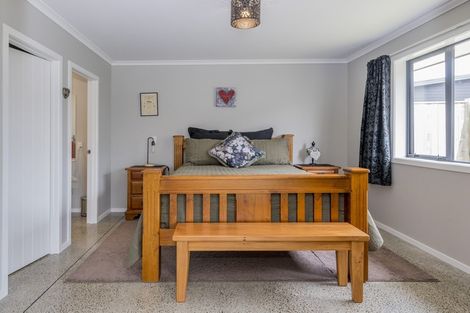 Photo of property in 21 Forbes Road, Foxton Beach, Foxton, 4815