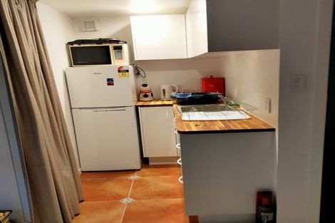 Photo of property in 29 Kingston Heights Road, Kingston, Wellington, 6021