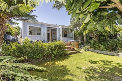 Photo of property in 40 Stanley Street, Berhampore, Wellington, 6023