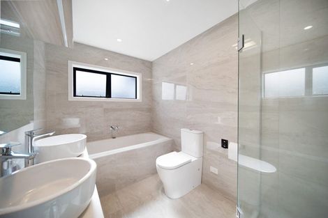 Photo of property in 8 Awakirihi Close, Shamrock Park, Auckland, 2016