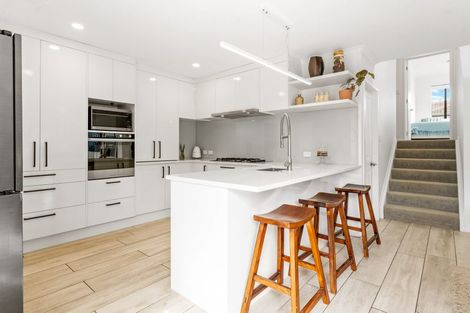 Photo of property in 15 Lagoon View, Gulf Harbour, Whangaparaoa, 0930