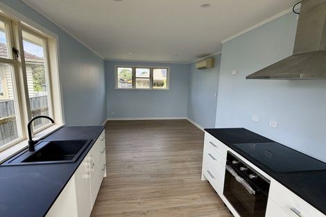 Photo of property in 6 Ayr Place, Hokowhitu, Palmerston North, 4410