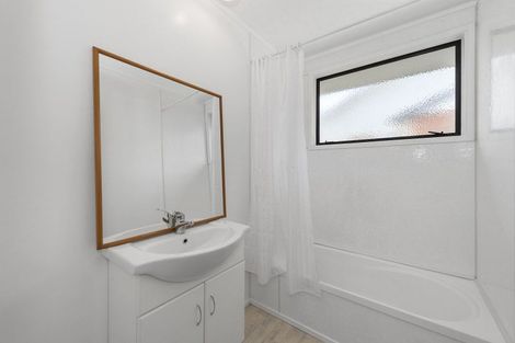 Photo of property in 2 Saxbys Road, Glenview, Hamilton, 3206