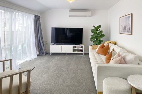 Photo of property in 2/1110 Bank Street, Te Awamutu, 3800