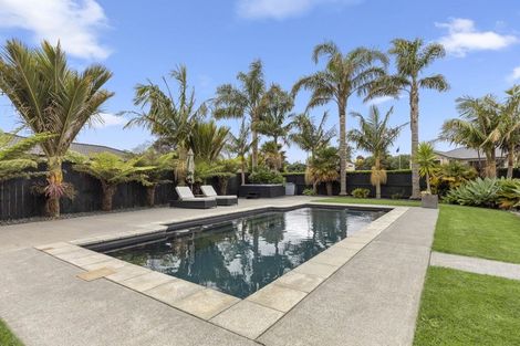 Photo of property in 4 Gleaming Place, Waiuku, 2123