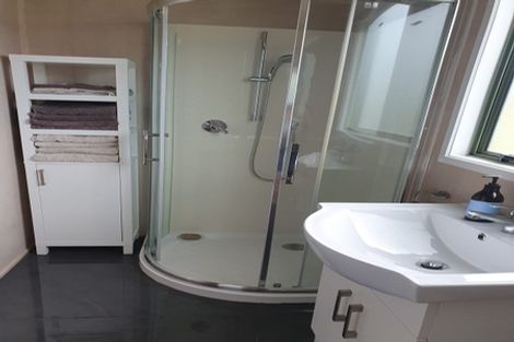 Photo of property in 11c Centreway Road, Port Waikato, 2695