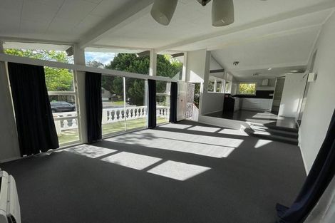 Photo of property in Tuscany Towers, 3/1 Ambrico Place, New Lynn, Auckland, 0600