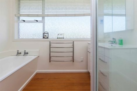 Photo of property in 9 Estuary Road, New Brighton, Christchurch, 8061