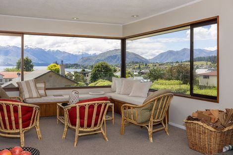 Photo of property in 3 Sycamore Place, Wanaka, 9305