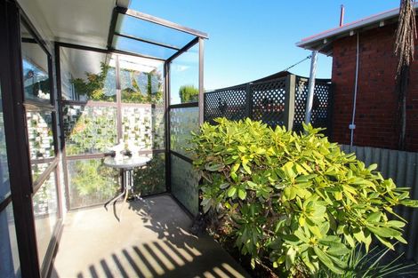 Photo of property in 2/52 Avenue Road, West End, Timaru, 7910