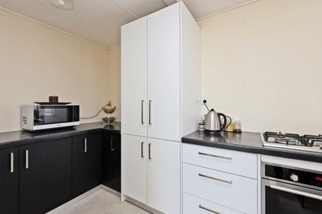 Photo of property in 16 Weddell Street, Flaxmere, Hastings, 4120