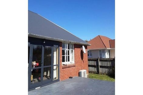 Photo of property in 5 Waldie Grove, Avalon, Lower Hutt, 5011