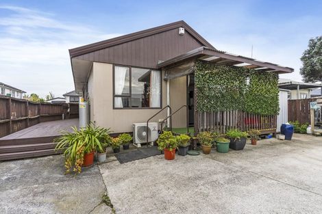 Photo of property in 2/115 Wyllie Road, Papatoetoe, Auckland, 2025