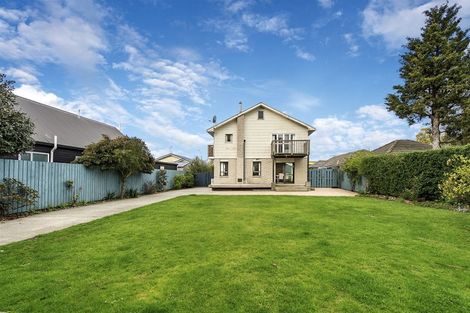 Photo of property in 2/47 Strowan Road, Strowan, Christchurch, 8052