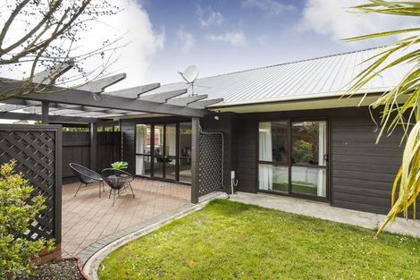 Photo of property in 20 Colonial Place, Kelvin Grove, Palmerston North, 4414