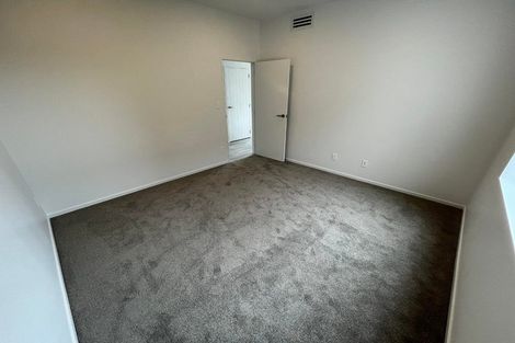 Photo of property in 20 Lockyer Road, Kumeu, 0810