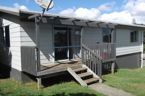 Photo of property in 2/35 Station Road, Te Kamo, Whangarei, 0112