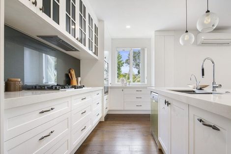 Photo of property in 18a Sunrise Avenue, Mairangi Bay, Auckland, 0630