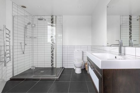 Photo of property in 8 Tiromoana Road, Raumati South, Paraparaumu, 5032