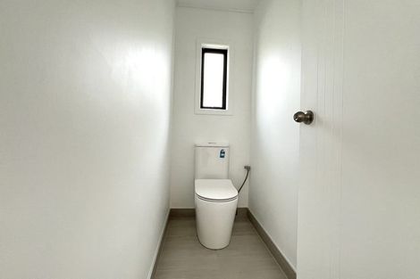 Photo of property in 2/612 Beach Road, Browns Bay, Auckland, 0630