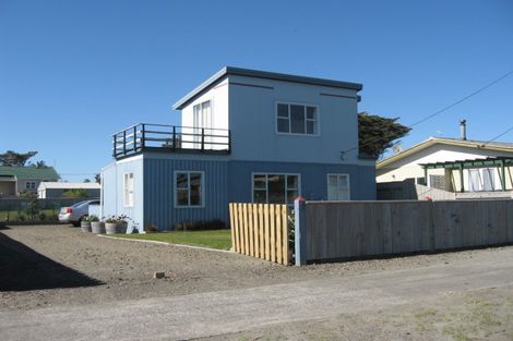 Photo of property in 9 Hunia Terrace, Himatangi Beach, Foxton, 4891