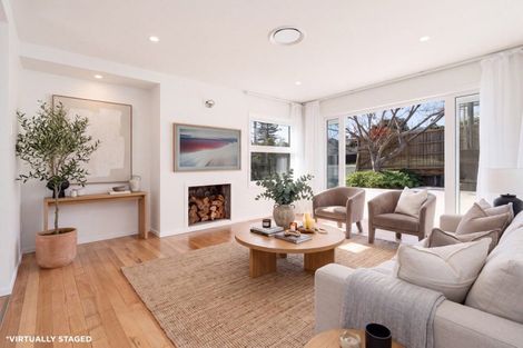 Photo of property in 1 Wayne Place, Judea, Tauranga, 3110