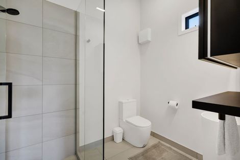 Photo of property in 12a Baring Terrace, Strandon, New Plymouth, 4312