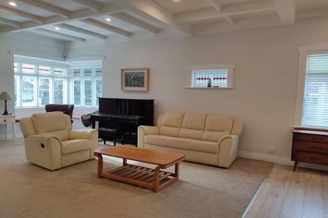 Photo of property in 1 Adam Street, Greenlane, Auckland, 1051