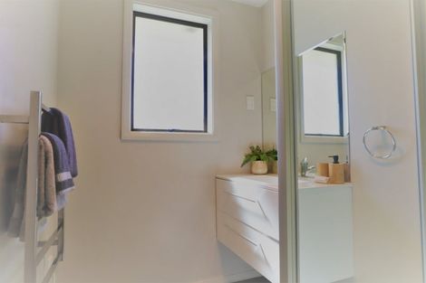 Photo of property in 11 Dinton Street, Russley, Christchurch, 8042