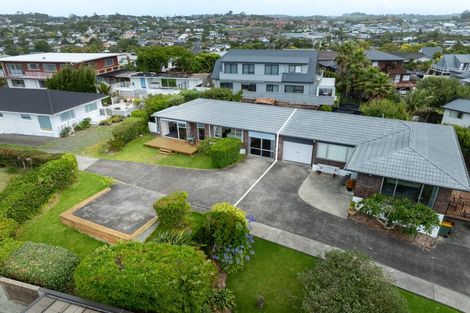 Photo of property in 1/33 Rosario Crescent, Red Beach, 0932