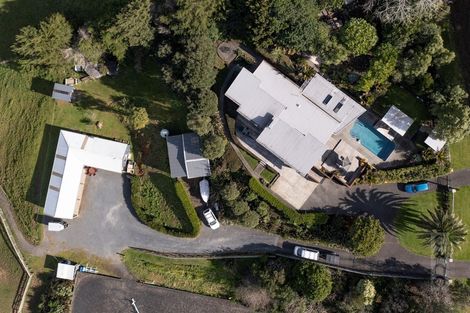 Photo of property in 175 Hanham Road, Kumeu, 0891