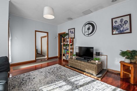 Photo of property in 18 Corlett Street, Utuhina, Rotorua, 3015